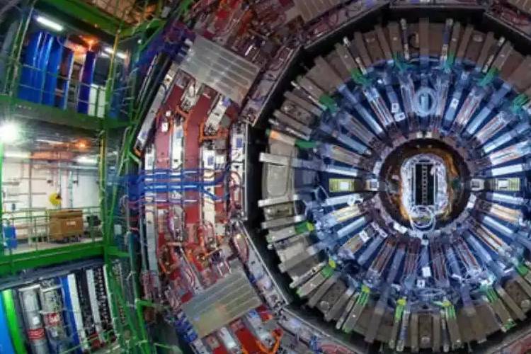 Large Hadron Collider คืออะไร ของฟิสิกส์อนุภาค